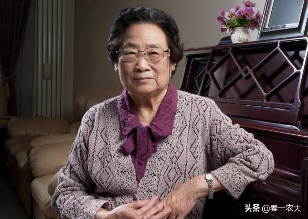 杨绛去世了吗:杨绛去世一周年，我们该如何评价她的文学在文学史中的地位？