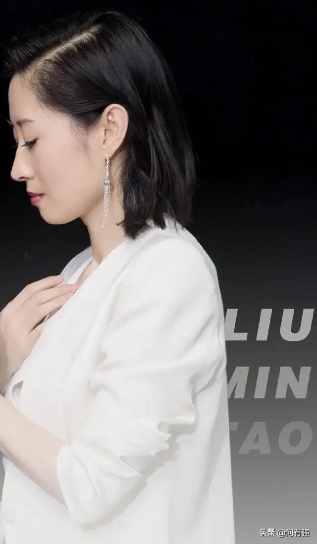 头条问答 - 沙发发质适合的发型有哪些?圆脸?(4个回答)