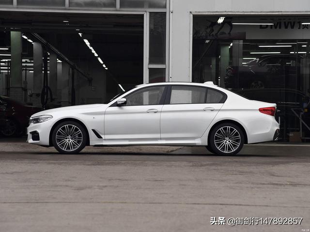 银斑龙猫配什么颜色最好:宝马530是黑色的好，还是白色或者开士米银好？