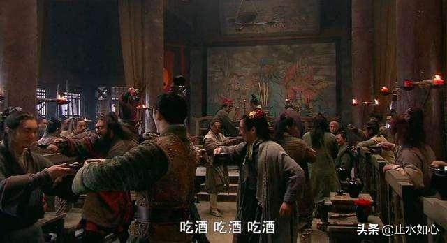 金毛犬段景住哪国人:男子活生生打死被栓着的金毛，这个会怎么判？