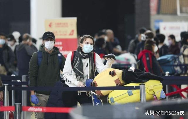 汪文斌简介:英国病毒变异传染性更强，中国该怎么办？