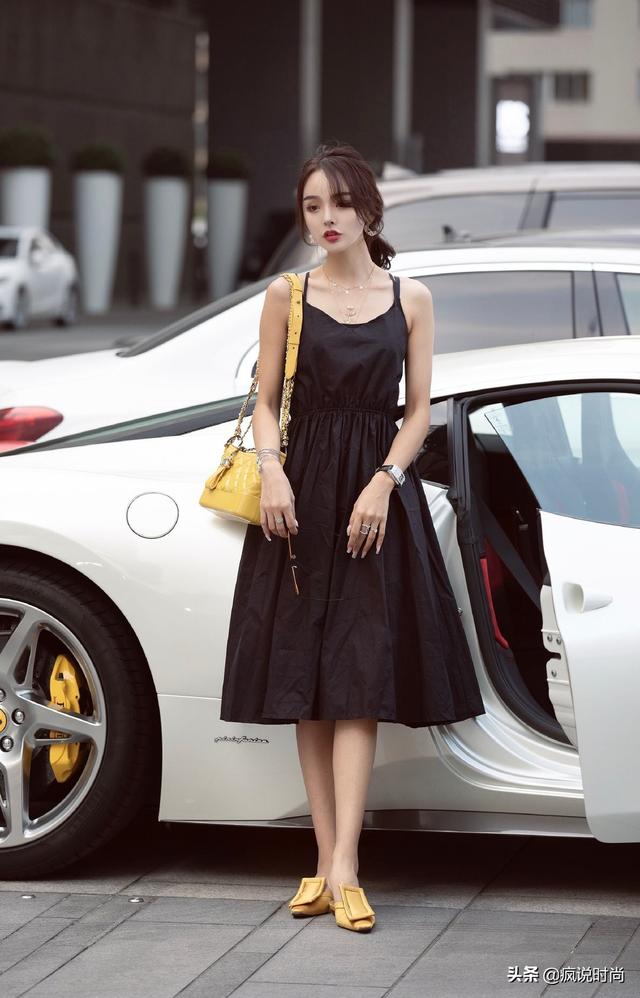 冯绍峰穿蕾丝睡裙:女性要如何穿着才能显得性感而不轻佻？