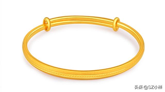 今年流行的金镯子图片,五十岁女人买金手镯什么图案最好？