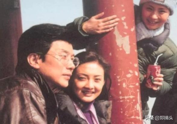 空镜子剧情:杨亚洲导演的电视剧哪部比较好看？