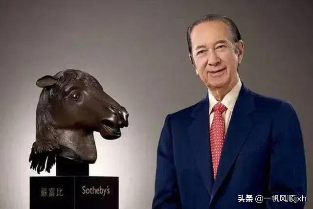 刘德华为什么会参加赌王的葬礼？他和赌王何鸿燊究竟有什么渊源？