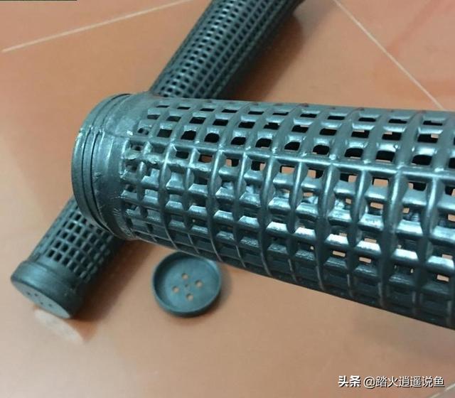 蚯蚓吃什么食物腥味大:在农村果树下面挖的蚯蚓可以食用吗？