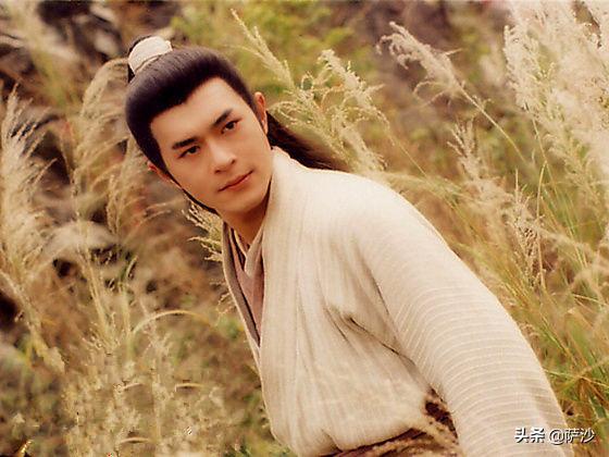 为什么总感觉令狐冲是六大长篇里除韦小宝外金庸笔下最菜的男主？