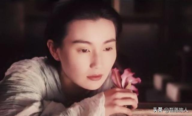 金庸老婆:金庸笔下提到的欧阳锋，这个人老婆是谁他嫂子又是谁
