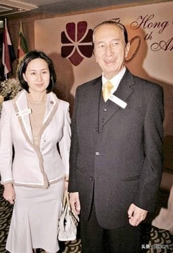 何鸿燊儿子:何猷君的儿子能够算是何鸿燊长孙吗？另外孙子能够用爷爷的字吗？