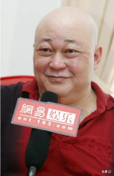 金超群版《包青天》有几百集，他一生主要是影视角色也是包青天，他的演技怎么样？