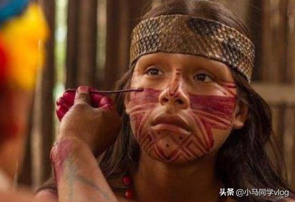 亚马逊女性部落游客，现存的罕见母系部落，没有一名男子却能流传数代，对此你怎么看