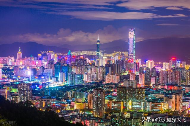 深圳海世界酒店灵异事件:你们住宾馆遇到的可怕或者奇葩的经历都有什么？