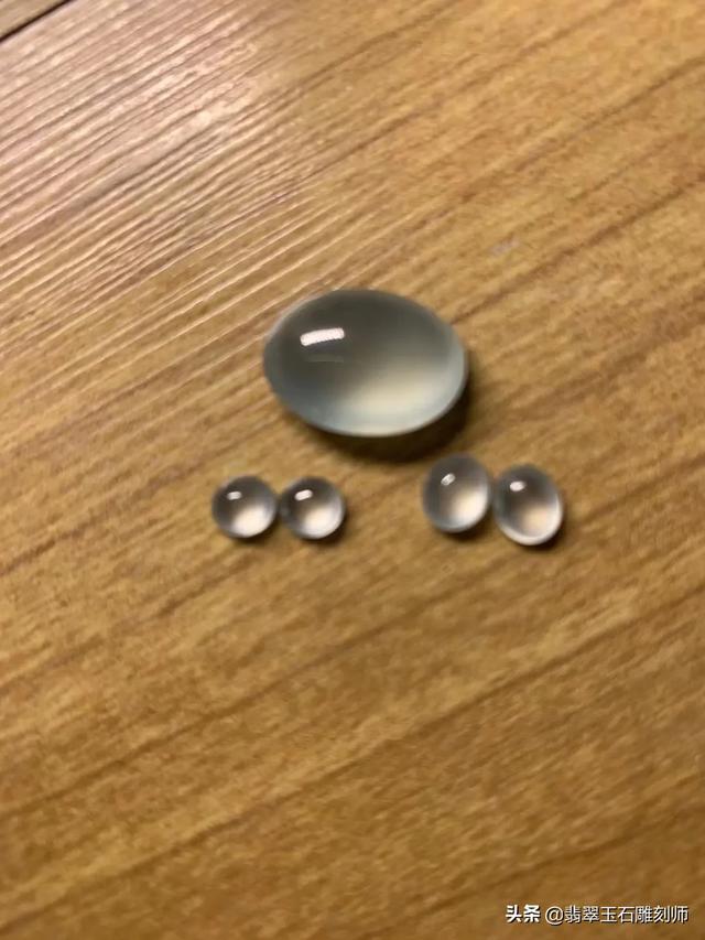 玉器的文化内涵,玉佩，请大家帮忙看看是什么图案寓意？