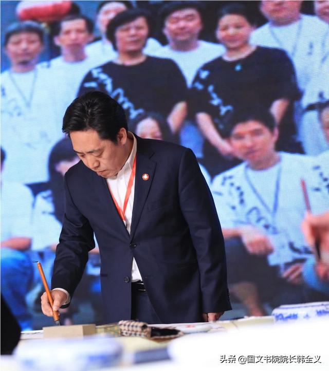 张小雨人艺体艺术:你希望孩子走艺术生吗为何
