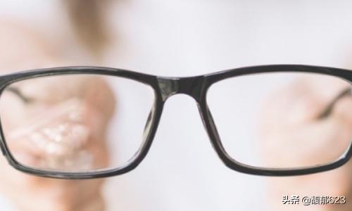 眼镜框的选择:根据脸型，如何选择适合自己的框架眼镜？