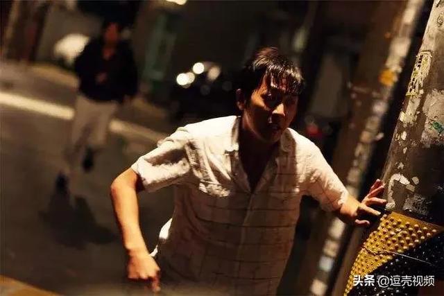 求推荐韩国犯罪电影中能被称作“神”的男人,有哪些？