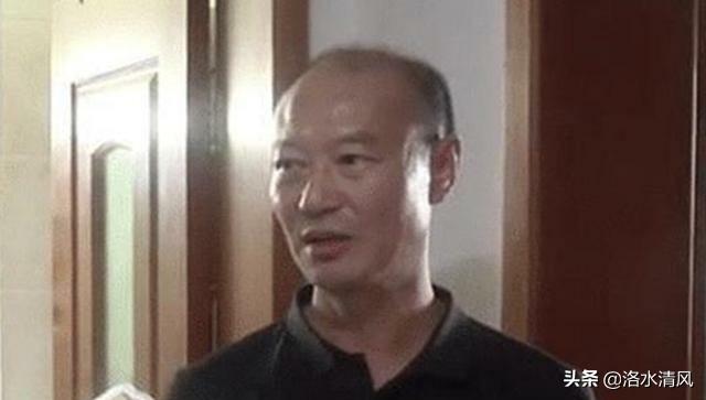 跑马地纸盒藏尸案:杭州来女士被杀碎尸案，在警方侦探期间，嫌疑人怎么不逃跑？