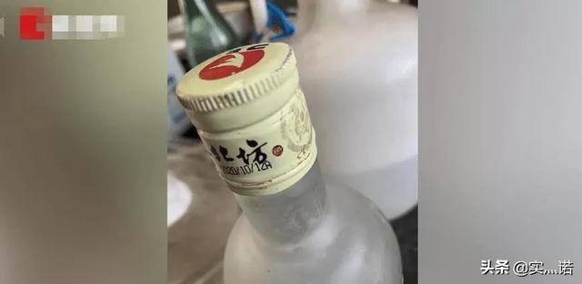 妙峰山爬山老师灵异事件:浙江一男子工地失踪多日，监控无踪迹，宿舍有带血瓶盖，怎么看？