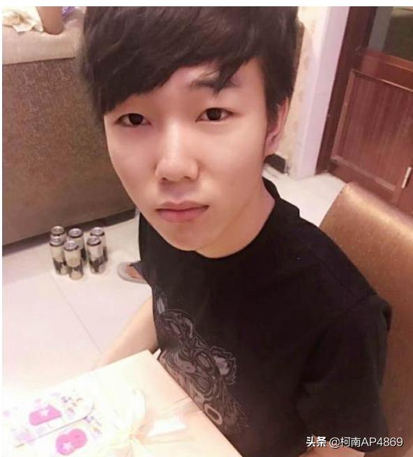 LOL知名主播确诊抑郁症,宣布退圈让人惋惜,网友：再见青春,你有何看法？