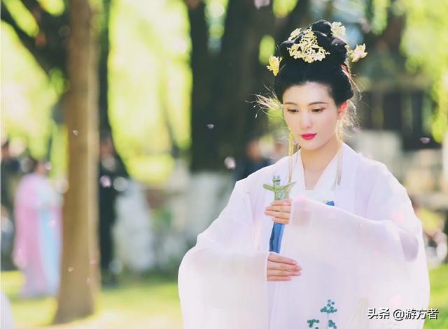 尼康D810,已:24-70F:2.8,28-300,拟入:70-200,请荐？