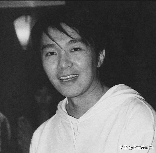 国内外哪些喜剧电影,可以达到星爷喜剧的那种高度,甚至超越的？