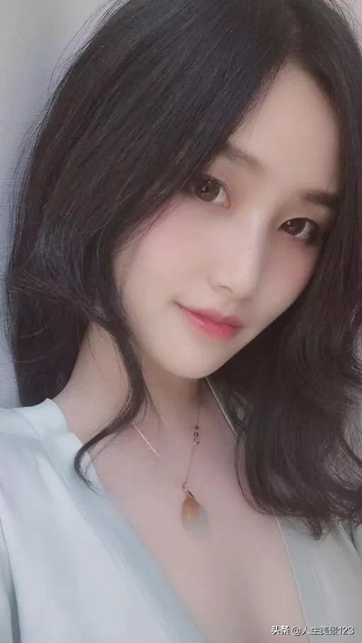 27了,前两天有人介绍一个男生,感觉各方面条件都不错,加微信那天聊了几句,然后男生就没发过消息,我后面主动发了一句问候,但没有得到回应,还有必要继续吗？