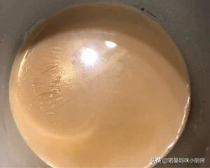 黄肚珍珠狗头:奶茶是那种加很多配料调出来的好喝，还是纯奶茶不加料好喝？