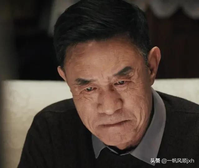 燃烧电视剧情介绍:电视剧《燃烧》里许家桐和罗伯特是什么关系