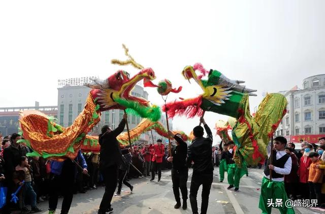 河南农村庙会斗狗现场视频:今年河南滑县火神庙会，有社火表演么？