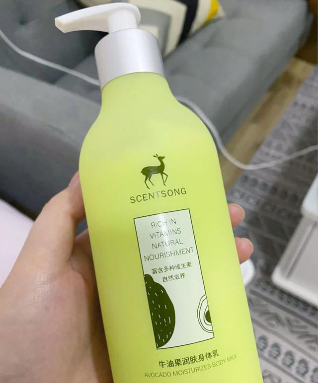 钟丽缇个人资料:你是否喜欢冻龄少女周慧敏