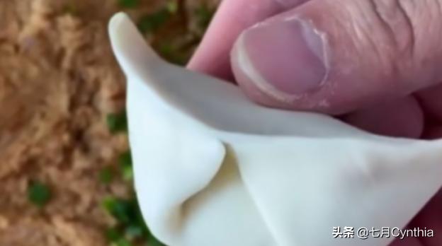 包饺子的过程,最简单的包饺子手法教程？