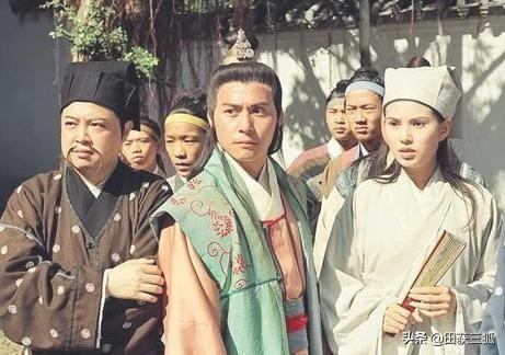 萧峰开始对段誉不是很了解就和他结拜，慕容复在前期萧峰是对他很认可的却没结拜！为何？插图33