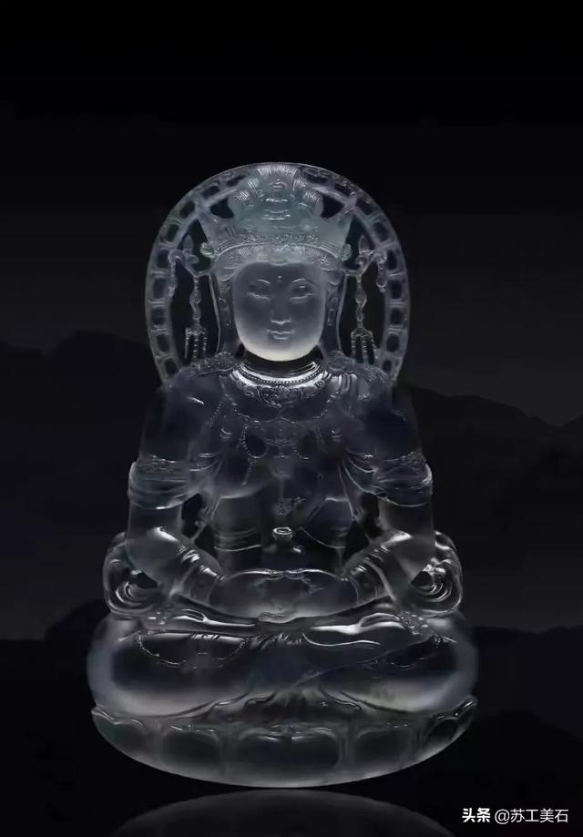 揭阳工翡翠雕刻的特点,揭阳五万能买什么样的翡翠？