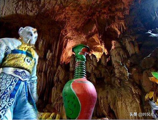 金翅大鹏:西游记中，金翅大鹏鸟和黄眉大王，谁的实力更强？