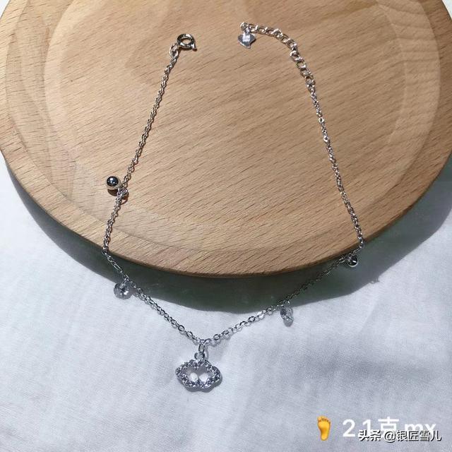 小邹菊项链:小邹菊项链评价 预算5千到一万，什么首饰送女友比较好？