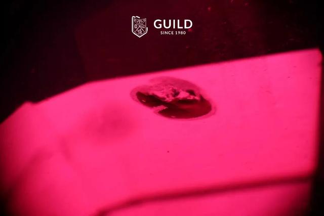 最简单鉴定红宝石的真假,怎样鉴别红宝石有烧还是无烧？