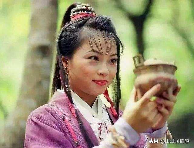 天龙八部阿紫:《天龙八部》乔峰为什么不爱阿紫？