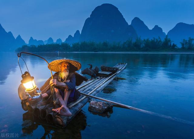 雨淋坟出贵人指儿子还是女儿,在农村，有句俗话“雨过三秋”是什么意思？