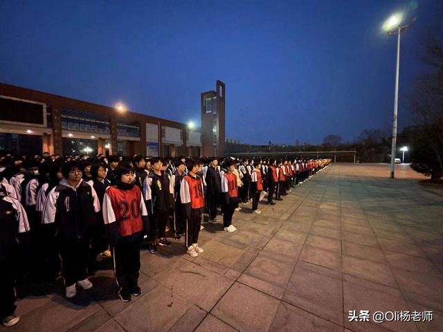 高中老师为什么比大学老师好，大学的老师为什么感觉都不如高中的老师呢