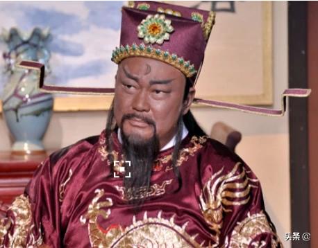 金超群版《包青天》有几百集，他一生主要是影视角色也是包青天，他的演技怎么样？