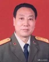 博古是个什么人物:网名用真实姓名是什么样的人？