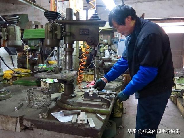 月入九万的狗模模:工厂七八千的工资，却招不到人，原因究竟是怎样的呢？ 男装犬模月入9万