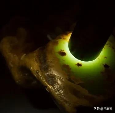 和田玉滴水几秒散开,现在的和田玉市场要如何识别真假？