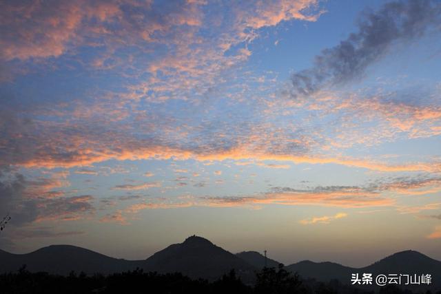 诗情画意的图片:夕阳有诗意，黄昏有美景，炊烟袅袅，如何拍摄眼前风光？