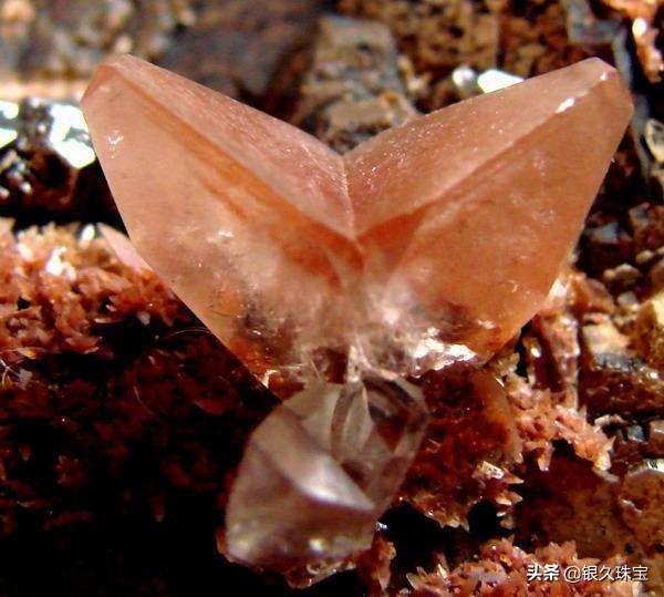 紫水晶原石,水晶原石都有哪些种类，详细介绍一下？