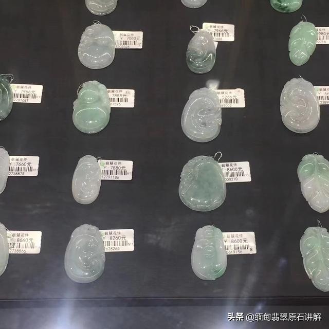 哪里买玉器比较好,买玉手镯在哪里买比较好，才能不买到假货？