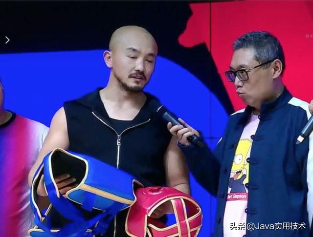 深圳狗狗网红:网红狗狗可乐 网红刘二狗五月一要挑战武僧一龙，你觉得谁能赢？