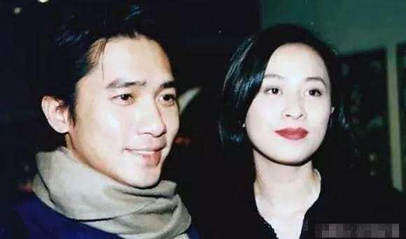 吴秀波曾志伟同框:当年曾志伟为什么要半夜喊刘嘉玲去打麻将？