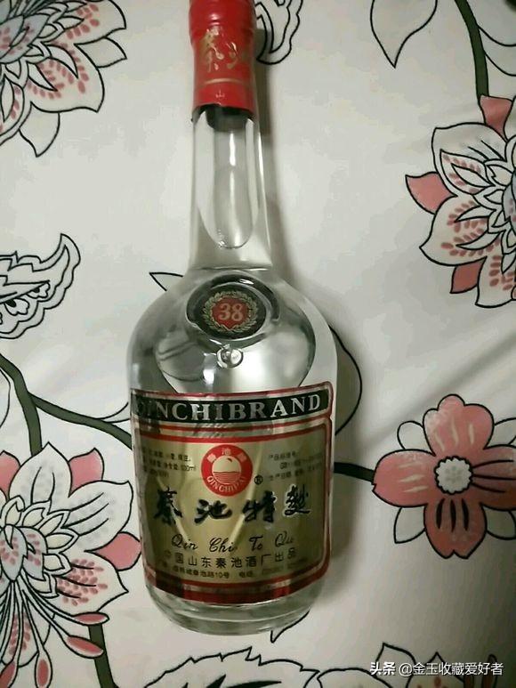 我朋友有两箱1997年产秦池特曲原箱52度有收藏价值吗