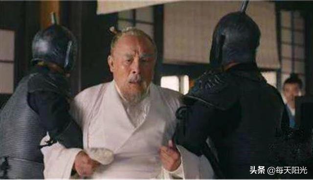 真实历史上，曹操为什么要杀神医华佗？